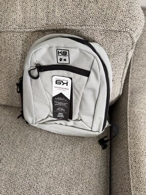 Sport Sack Dog Carrier
Adjustable Backpack, Small Up to 40
Lbs, Grey